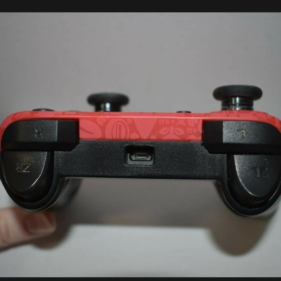 PowerA Red Nintendo Switch Enhanced Wired Controller (Cable not included) - Picture 5 of 8